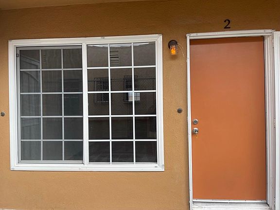 2nd image of 1639 W 84th Pl APT 2