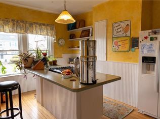 17 Selkirk Rd #1, Cranston, RI 02905