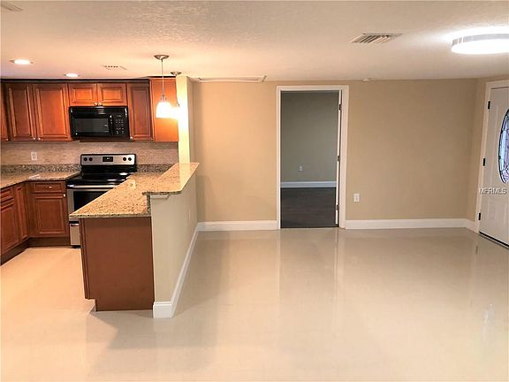3rd image of 7211 Dipaola Dr