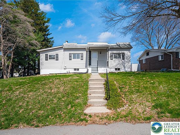 2nd image of 1714 Elliott Ave