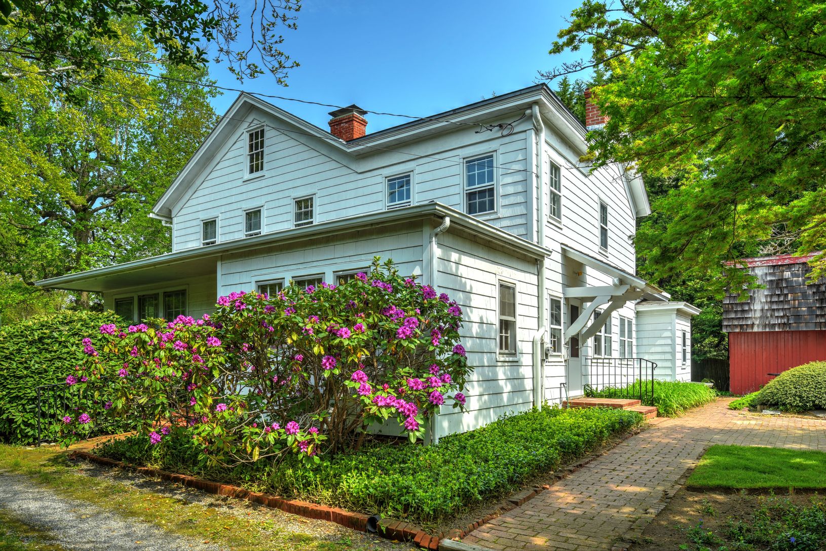  Charming Village Traditional
