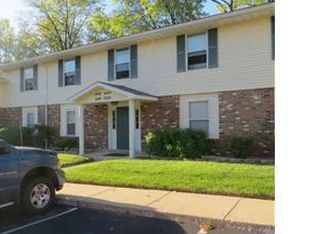 2218 Highland Hill Dr, Saint Peters, MO 63376
