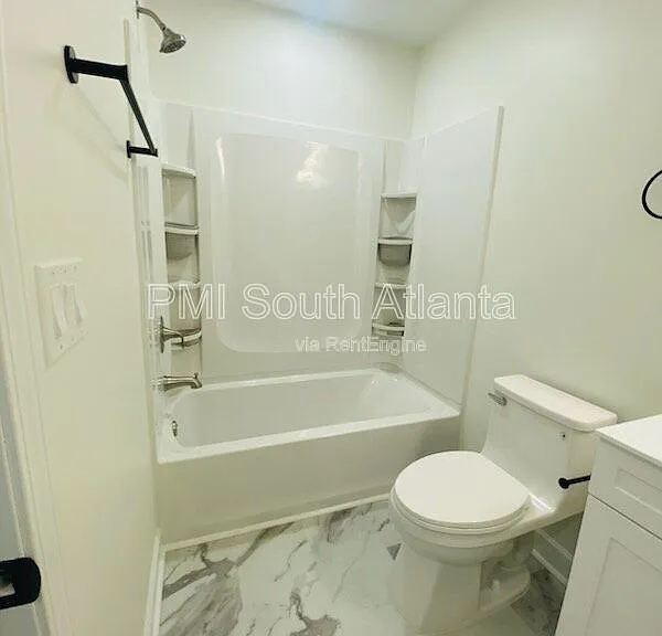 179 Church St — Photo 32