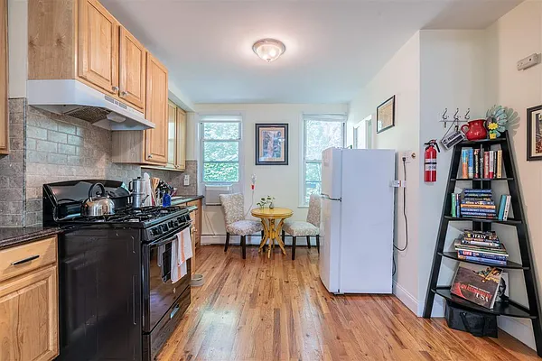 Sold by Nest Seekers New Jersey LLC | media 8
