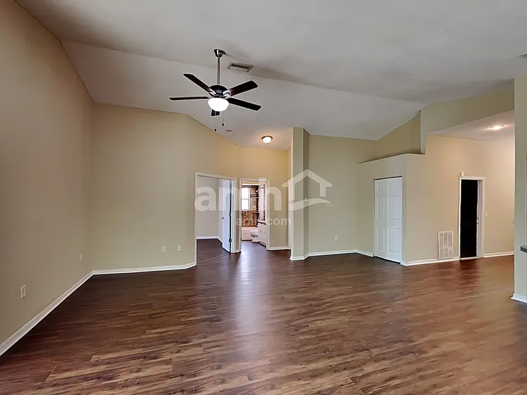 7011 Silverwood Dr — Photo 8