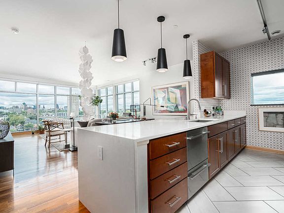 4th image of 1550 E Royall Pl Unit 704
