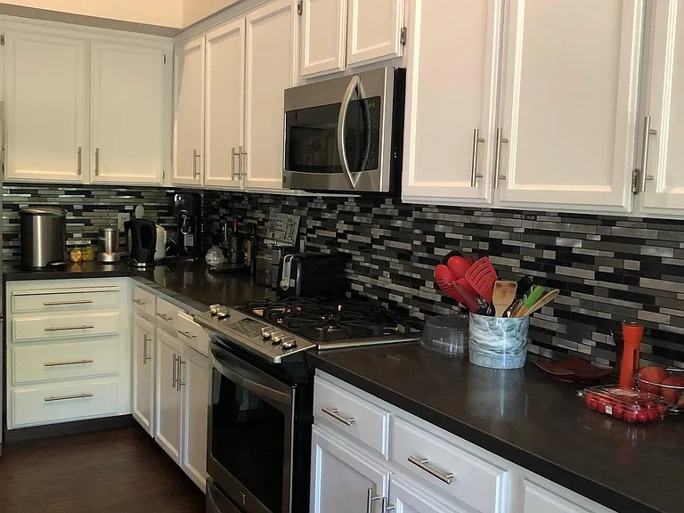 Kitchen - remodeled 2018: gas stove