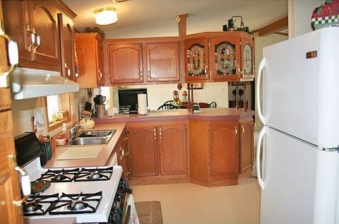 2nd image of 710 Minerva St