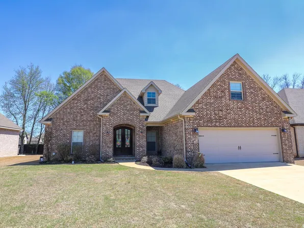 832 Oriole Ct, Jonesboro, AR 72405