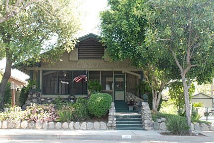 2nd image of 122 N Vista Bonita Ave