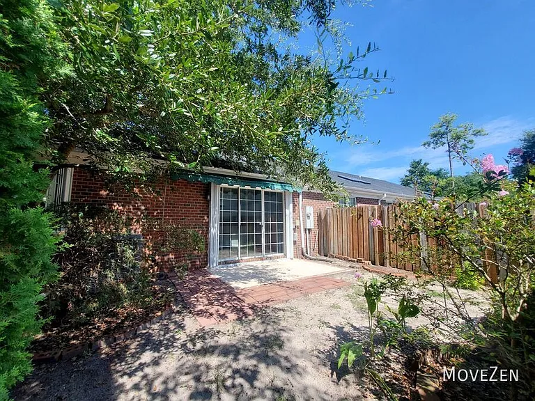 5006 Carleton Dr #94 — Photo 11