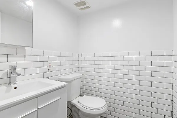 Rented by Compass | media 20