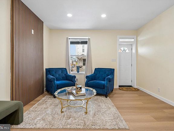 4th image of 1468 N Wanamaker St