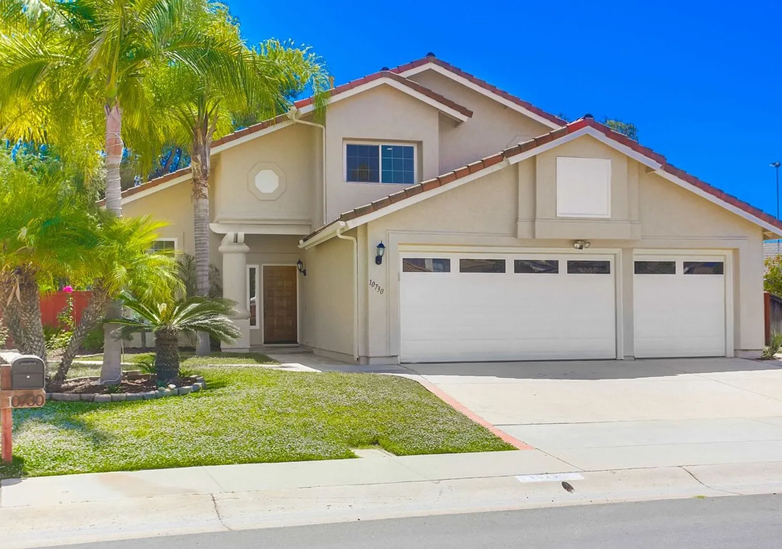 Stunning 4 Bed, 3 Bath Home on Cul-de-Sac in Scripps Ranch - No Pet Allowed — Photo 1