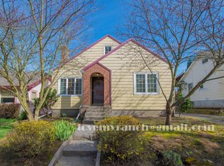 2323 SE Pine St, Portland, OR 97214