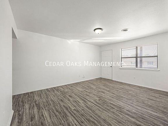 4th image of 1931 W Deane St #D