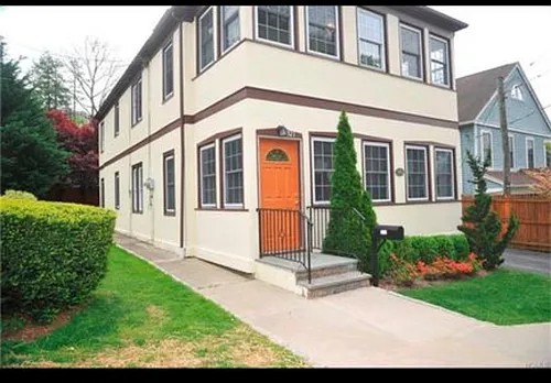 321 Spring St Photo 1