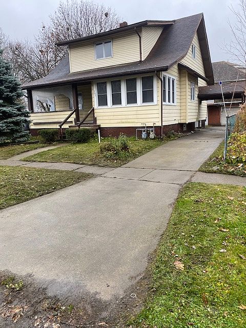 1st image of 163 7th Ave