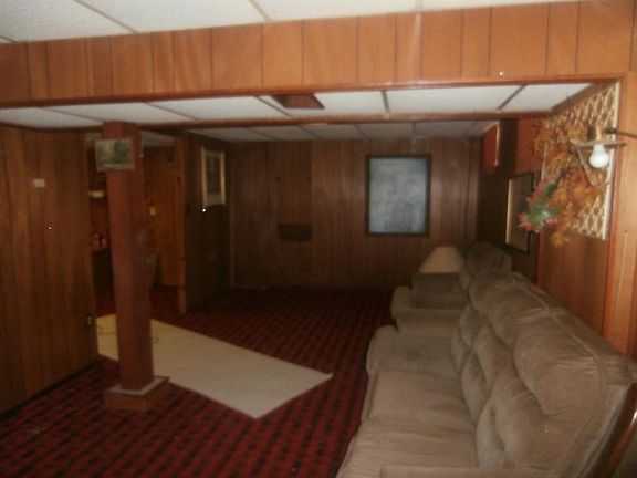 3rd image of 5982 Waldway Ln