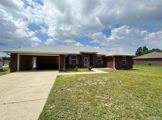 6025 Vanity Fair Rd, Milton, FL 32570