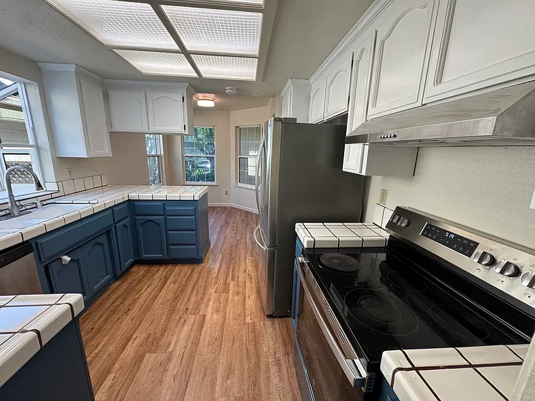 1870 Wembley Ct — Photo 9