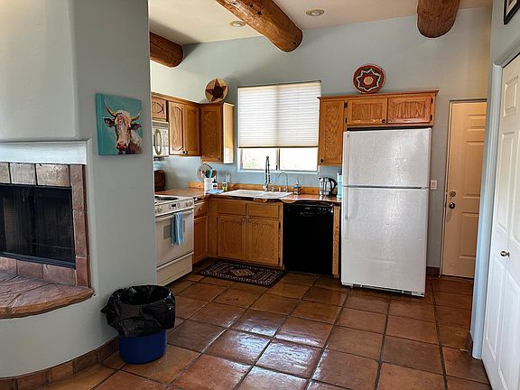 4th image of 10233 E Sleepy Hollow Trl #B