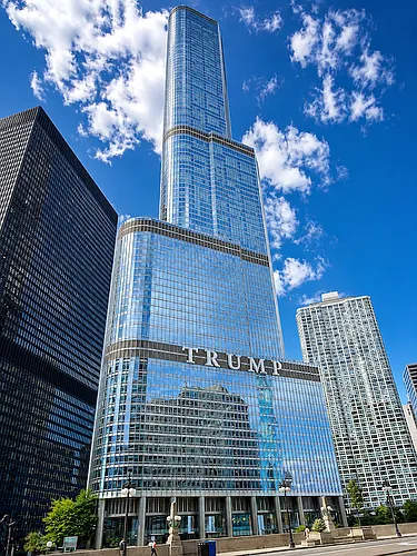 401 N Wabash Ave Photo 1