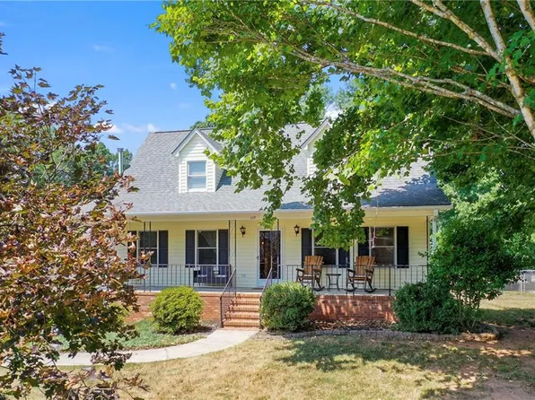 109 McGee Ct, Advance, NC 27006