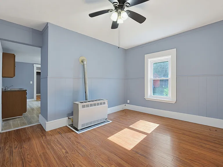 12-12R Granite St #2 — Photo 6