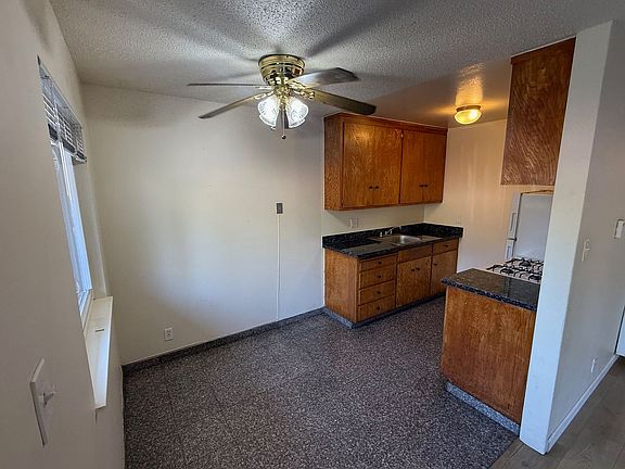 3rd image of 4861 Appian Way #18846054