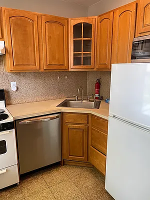 Rented by Brown Harris Stevens | media 10