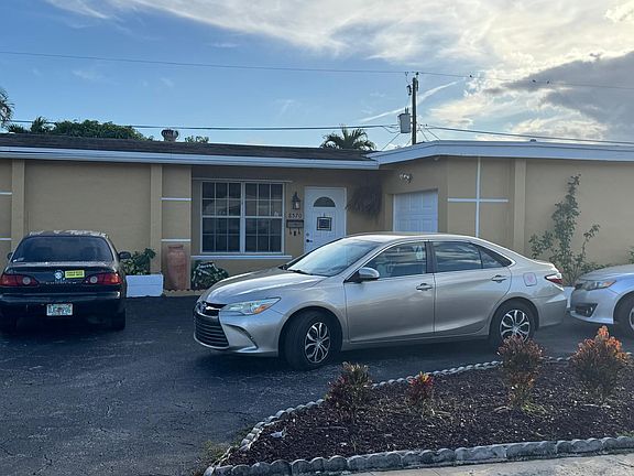 4th image of 8570 NW 26th Pl