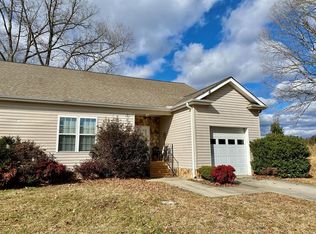 90 Knolls Pl, Murphy, NC 28906