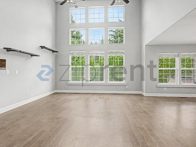 19719 Nevin Ct — Photo 11
