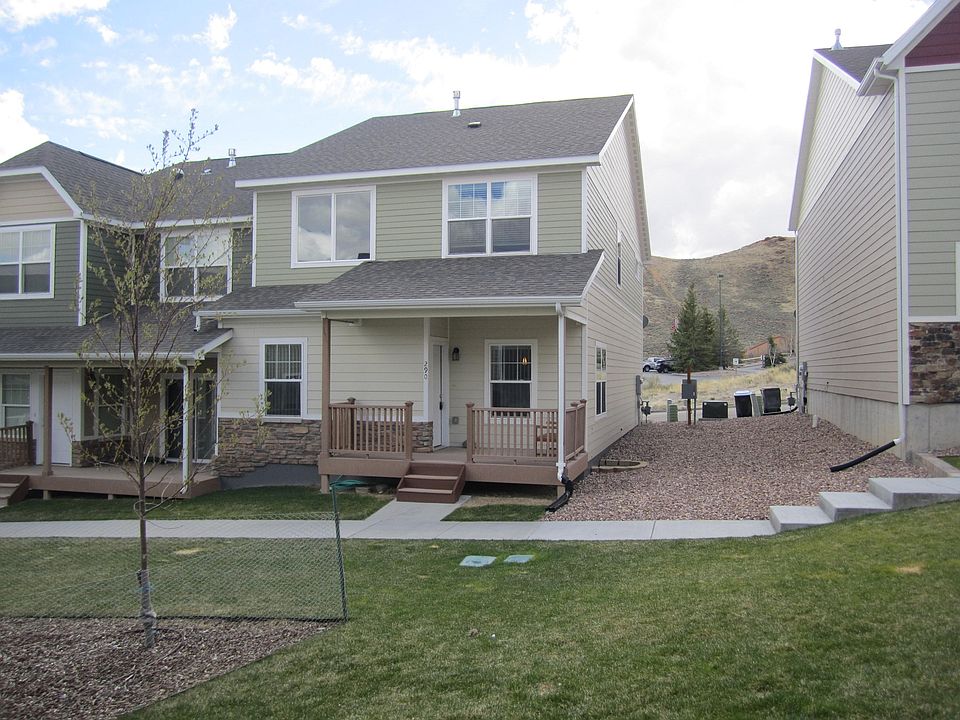 1st image of 290 Fox Hills Dr