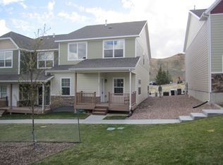 290 Fox Hills Dr, Green River, WY 82935