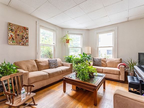 3rd image of 111 Belmont St