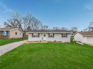 704S S Laura St, Maryville, MO 64468