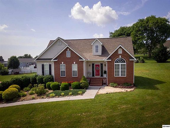 4th image of 5723 Christine Ln