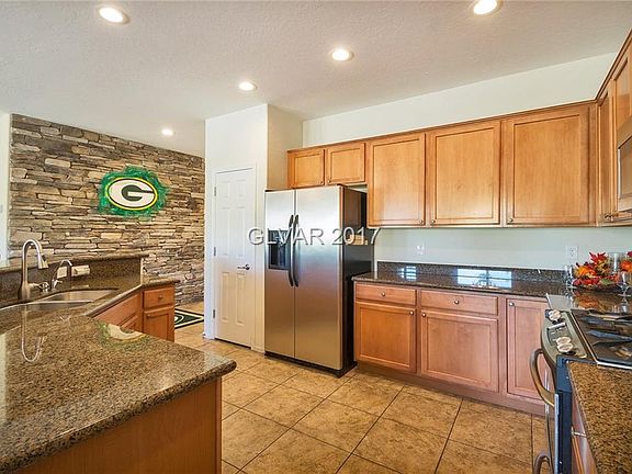 5th image of 2220 Night Parrot Ave