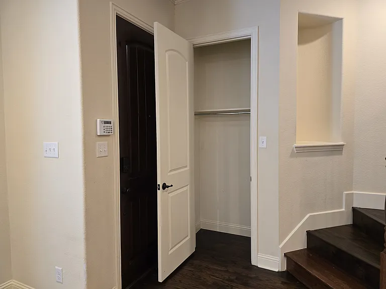 7924 Osborn Pkwy — Photo 44