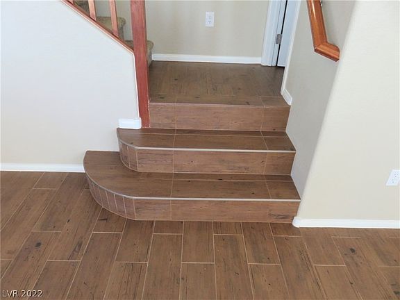 5th image of 10453 Mann St #0
