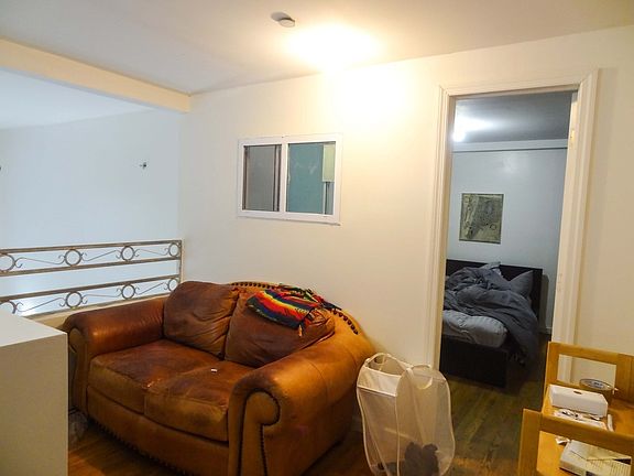 4th image of 174 Scholes St APT 2A