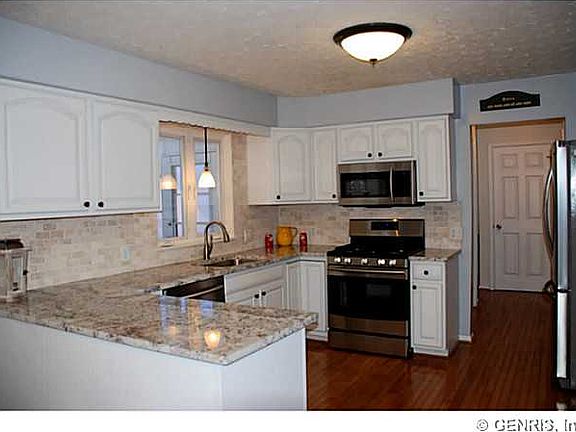 3rd image of 69 Town Pump Cir