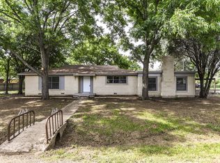 1100 Stella Mae Dr, Burleson, TX 76028