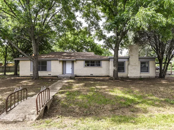 1100 Stella Mae Dr, Burleson, TX 76028