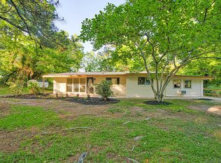 810 Sunset Dr, Greenwood, SC 29646