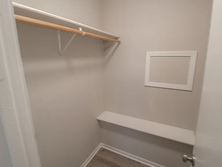 1413 Greensboro Dr — Photo 22