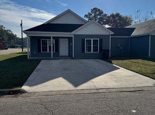 320 Holly St, Elizabeth City, NC 27909