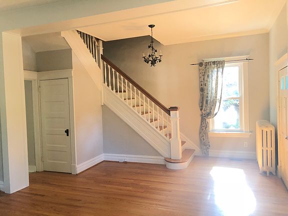 2nd image of 801 Greeley Ave